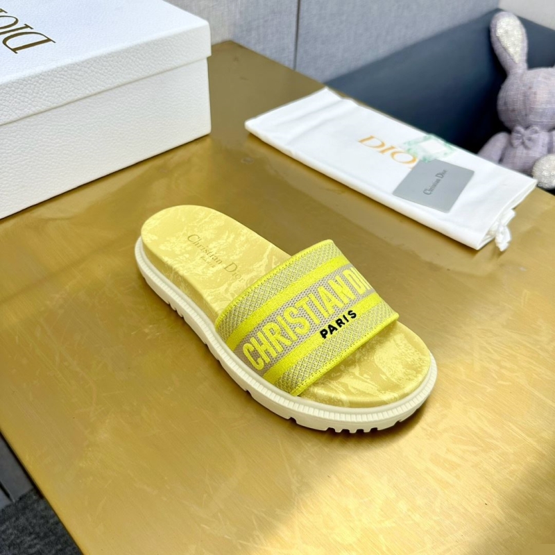 ch**an D*or slippers